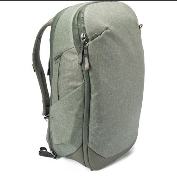 Peak Design 30L Travel Backpack - Sage and Tech Pouch Regular - Sage - Picture 1 of 6